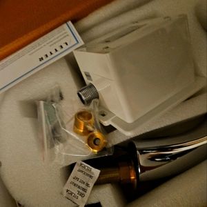 Water tap with sensor